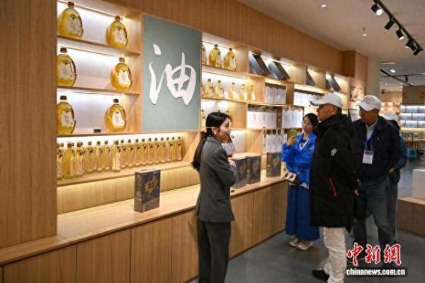 海拔800米的“土货”如何出海？一场跨越太平洋的“邀约”